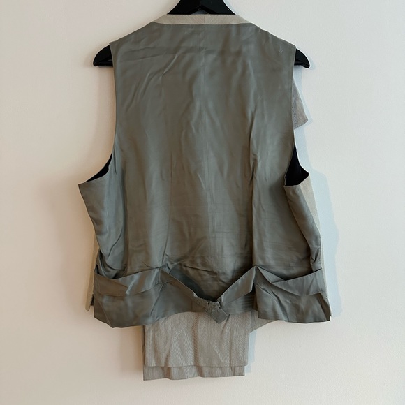 J Crew Seersucker pants and vest. Large/38R. Light grey. - Picture 2 of 10